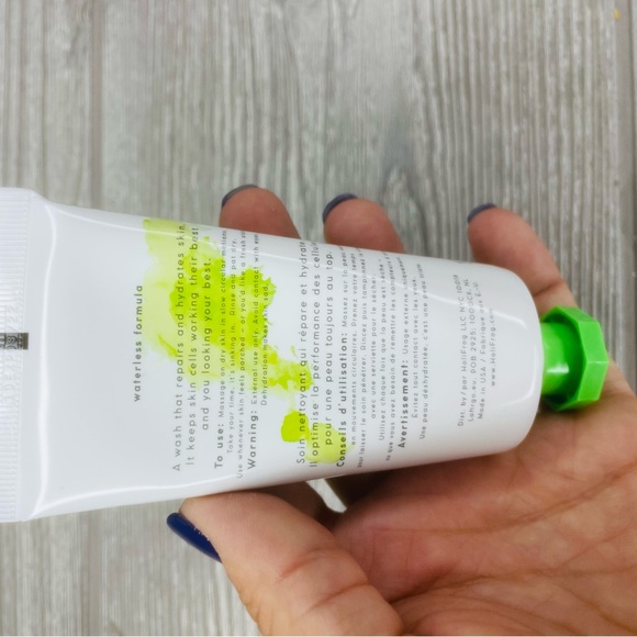 New Kissimmee Vitamin F Therapy Balmy Wash 2.5fl oz face care self care - Picture 5 of 9